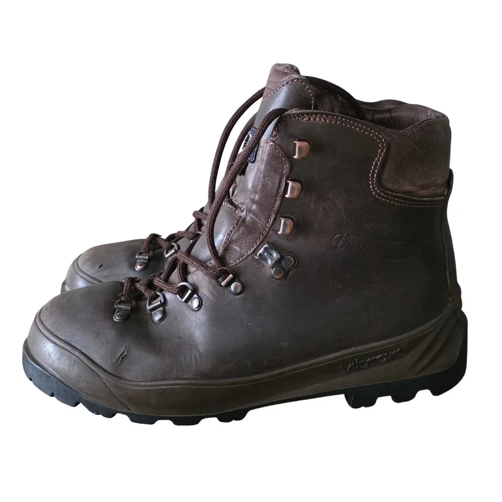 Vintage Vasque Gore-Tex Brown‎ Leather Hiking Boots Vibram Sole Mens 7.5 M 7441